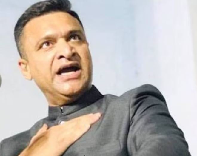 मुझे मत छेड़ो टिक नहीं पाओगे’, राहुल-सोनिया पर क्यों फायर हुए अकबरुद्दीन ओवैसी ? पढ़ें पूरी खबर…