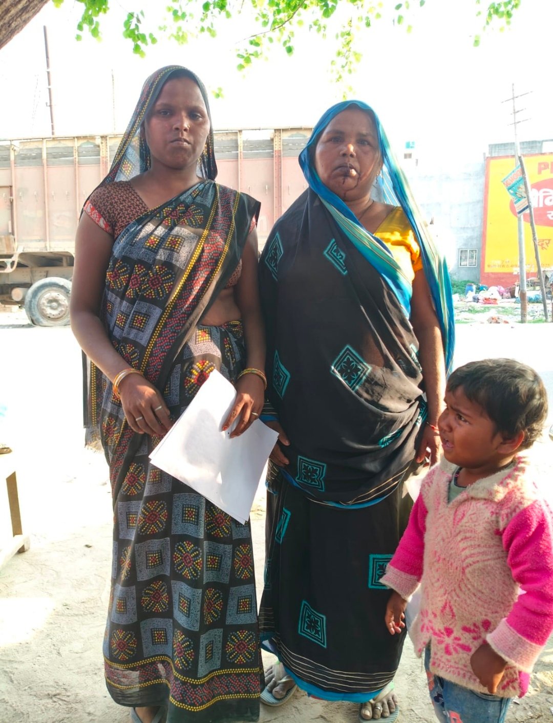 रायबरेली-नाली खोदने का विरोध करने पर तीन महिलाओं ने मिलकर सास बहू कर दी पिटाई