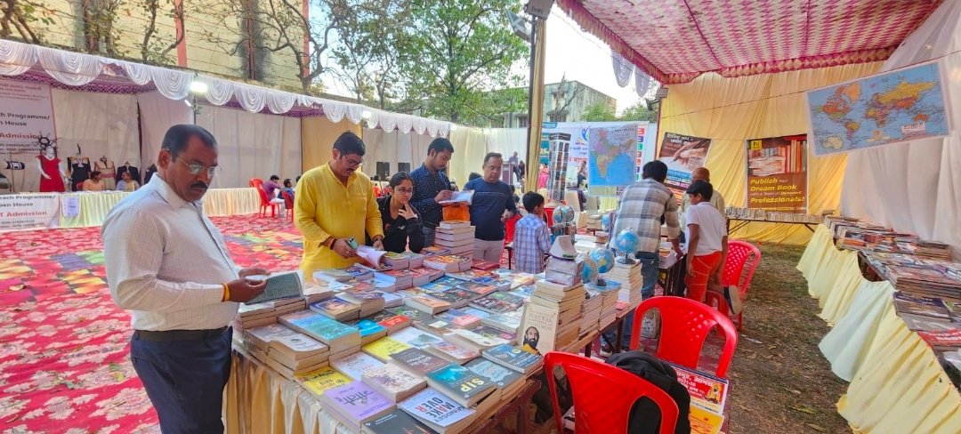 पुस्तकें जीवन बदलने का सशक्त माध्यम : अतुल भार्गव 