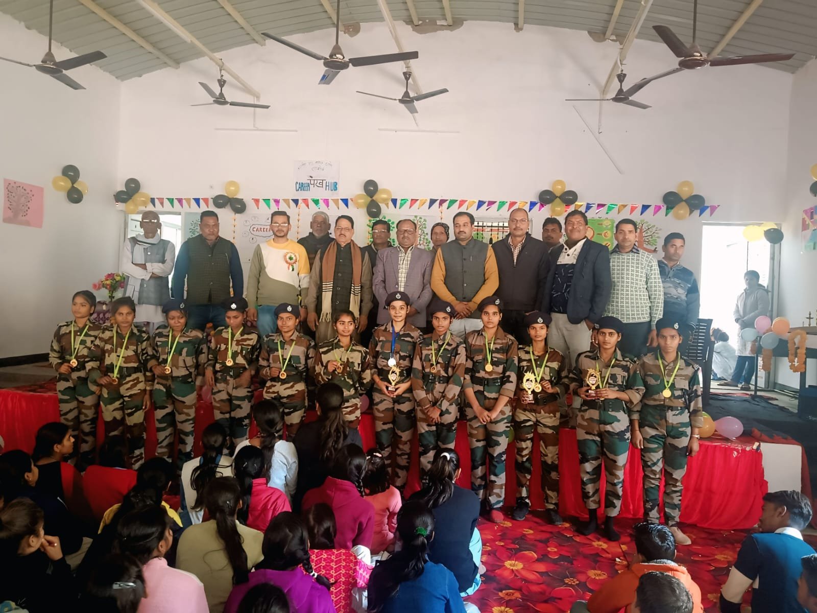 रायबरेली - नवनिर्मित सभागार में आयोजित वार्षिकोत्सव में विभिन्न कार्यक्रमों का हुआ आयोजन