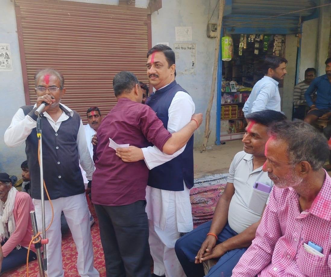 बुराई त्याग कर अच्छाई की ओर बढ़ने की प्रेरणा देता है होली-अतुल सिंह