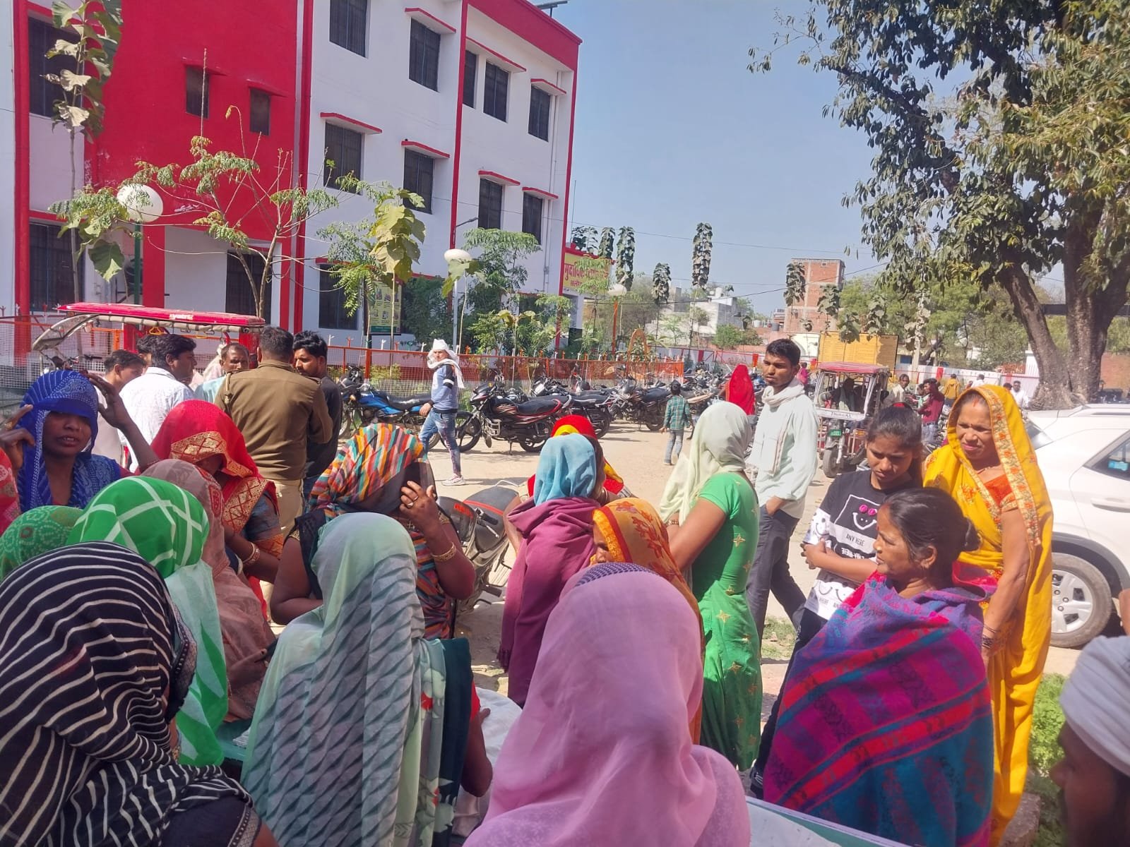 Raibareli-मार्ग दुर्घटना में 65 वर्षीय वृद्ध की घटनास्थल पर मौत। परिवार में मचा कोहराम।