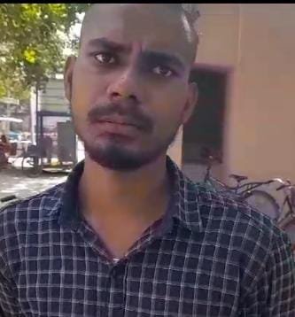 रायबरेली-महिला होमगार्ग के बच्चो को स्कूल लाने गए युवक को दौड़ा दौड़ा कर पीटा,,,