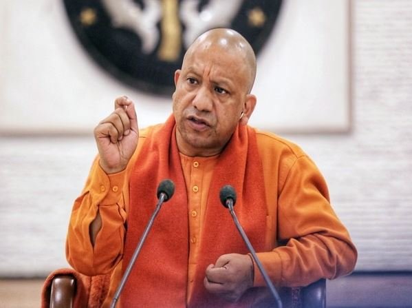 प्रतापगढ़ में हुए सड़क हादसे का CM Yogi ने लिया संज्ञान, समुचित उपचार का दिया निर्देश