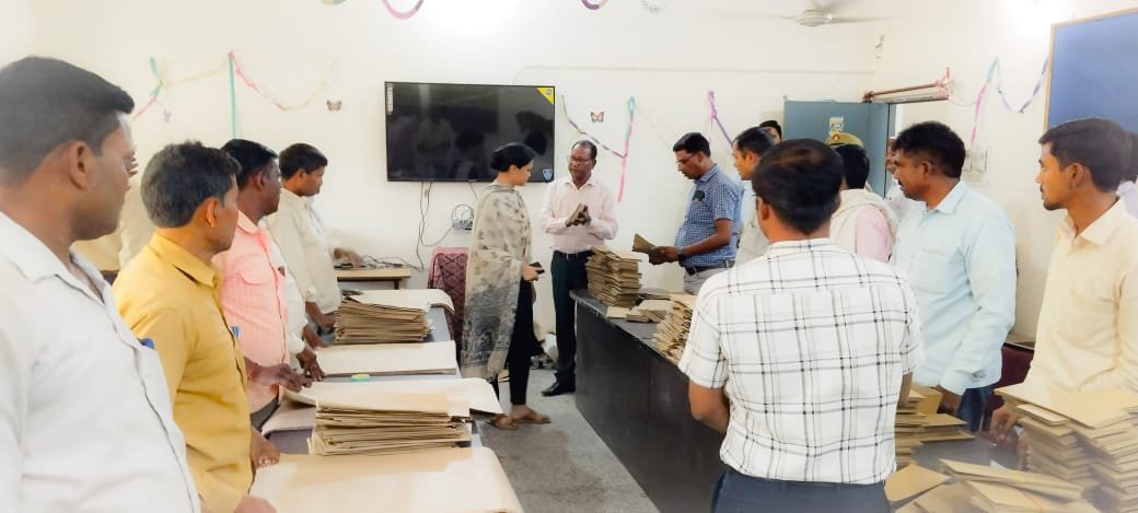 Raibareli-लोकसभा निर्वाचन में अभ्यर्थियों द्वारा निर्वाचन व्यय के लिए अलग बैंक खाता खोलने के निर्देश जारी