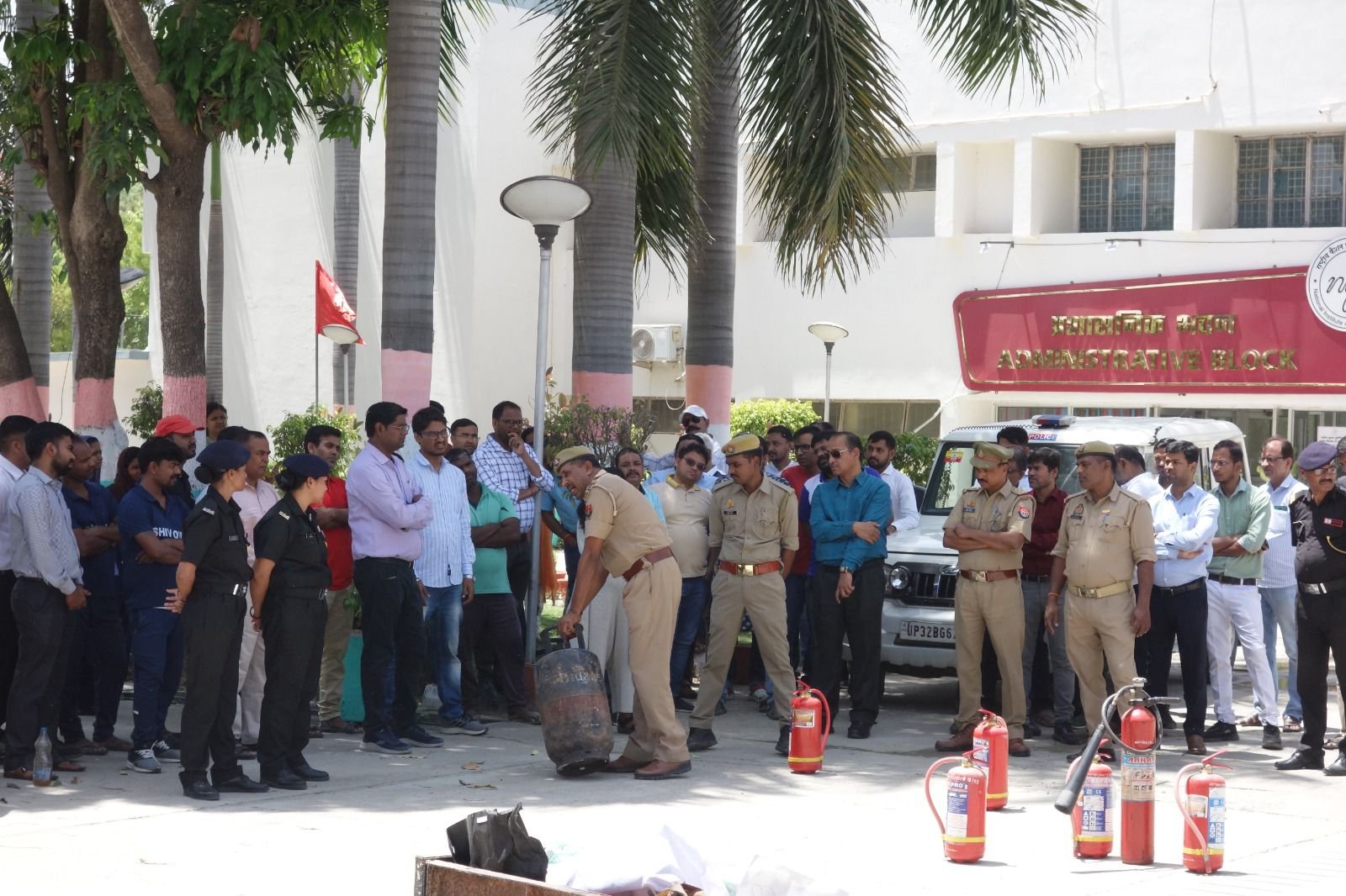 Raibareli-निफ्ट में मनाया गया अग्निशमन सेवा सप्ताह