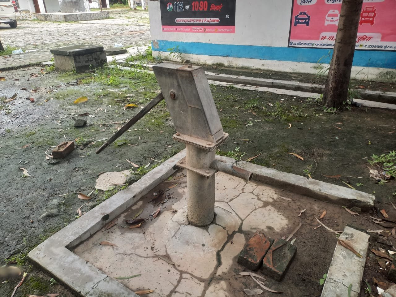 रायबरेली-ब्लाक मुख्यालय तक के हैंड पाइप खराब , पेयजल की समस्या है बेहिसाब,,