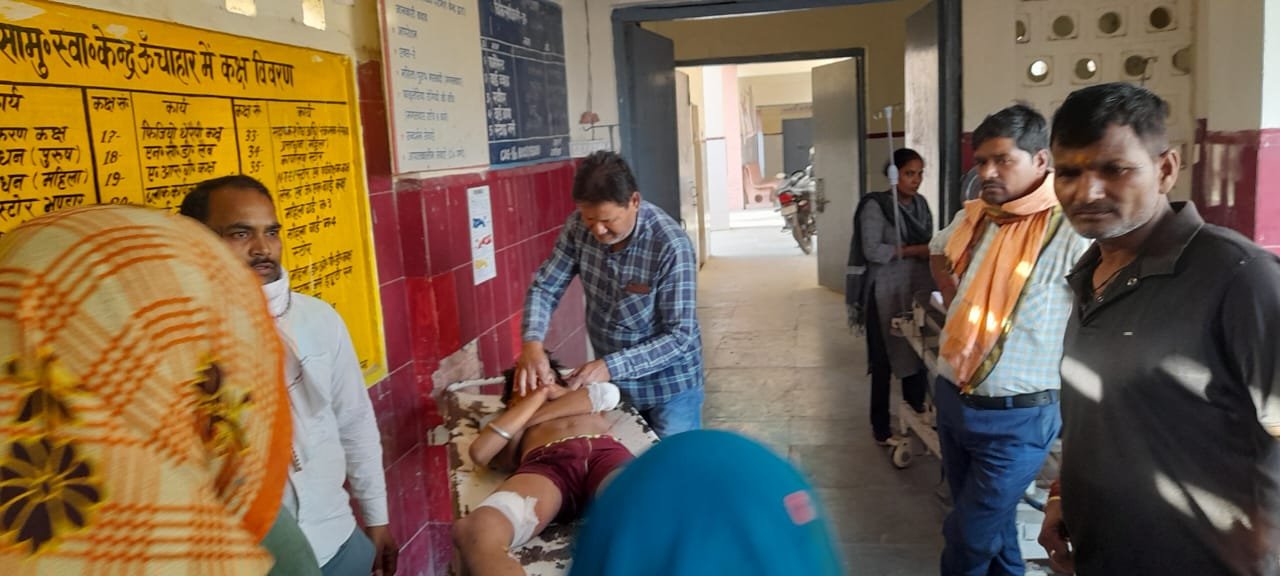 रायबरेली-कोचिंग से लौट रहे छात्र को वाहन ने मारी टक्कर , घायल,, 