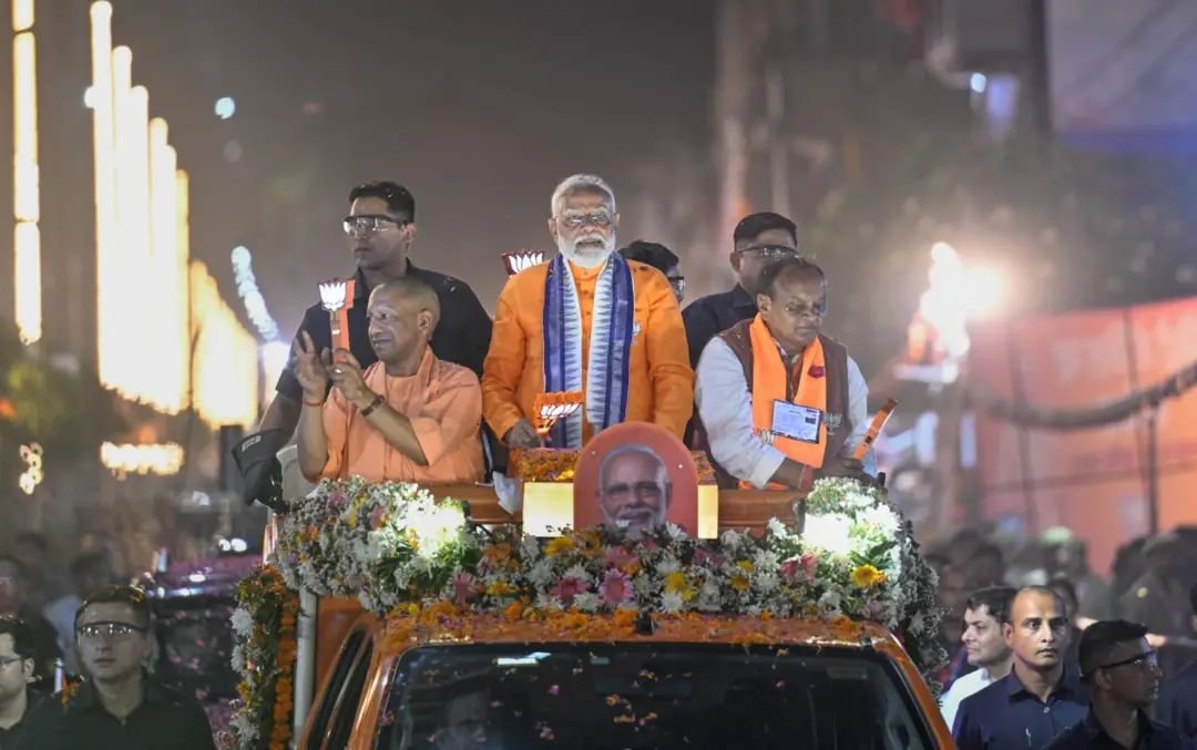 बरेली की सड़कों पर गुंजा अबकी बार 400 पार