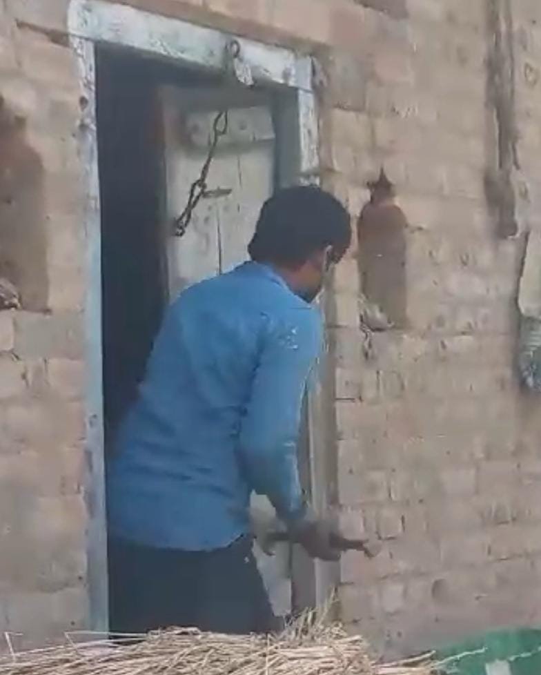 रायबरेली-पड़ोसियों ने नकब काटकर चोरी कर लिया खाद्यान्न और बर्तन