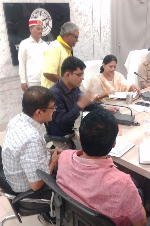 रायबरेली-गोकना घाट कार्तिक पूर्णिमा को राजकीय मेला घोषित करने की कवायद शुरू , डीएम को सौंपा ज्ञापन 