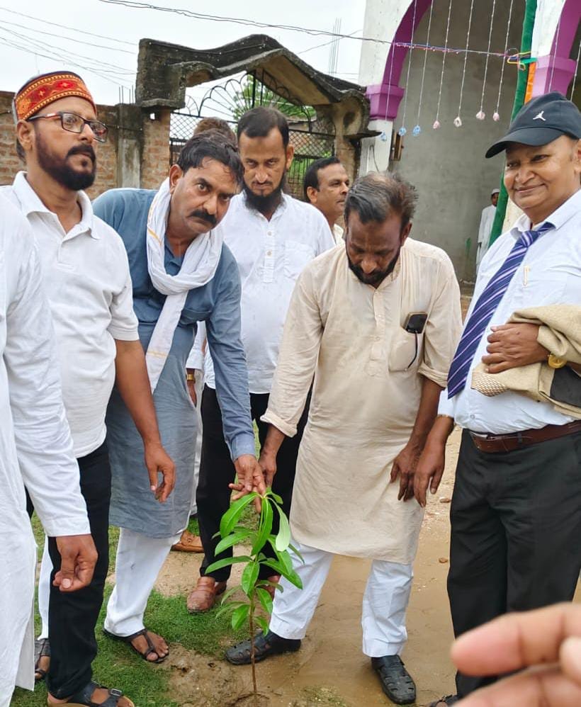 रायबरेली-हलवाई फोरम ने शिक्षा , गरीबों की मदद और पर्यावरण संरक्षण का लिया संकल्प 