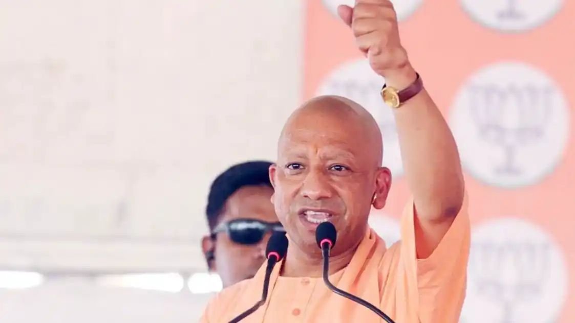 यूट्यूबर्स को 8 लाख, Facebook-Instagram पर रील बनाने वालों को मिलेंगे पांच लाख रुपये; योगी सरकार का एलान