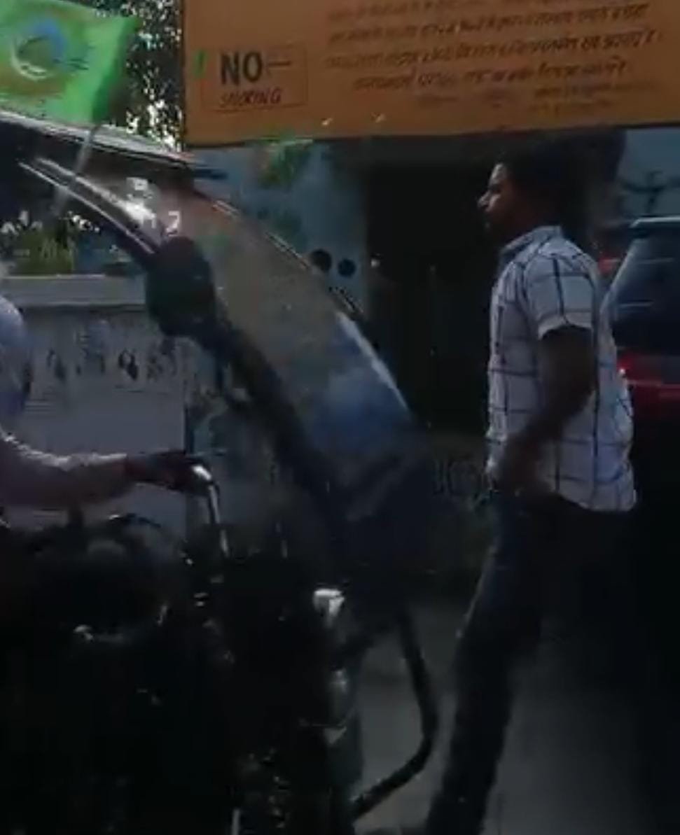 रायबरेली-अमन की गिरफ्तारी पर उठे सवाल , स्वयं कोतवाली पहुंचने का वीडियो वायरल 