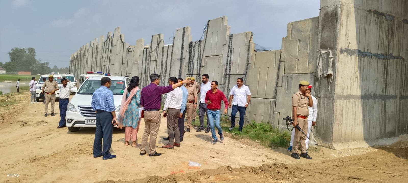 Raibareli-डीएम ने एनएचएआई द्वारा बनाये जा रहे बाईपास का निरीक्षण कर दिए आवश्यक निर्देश