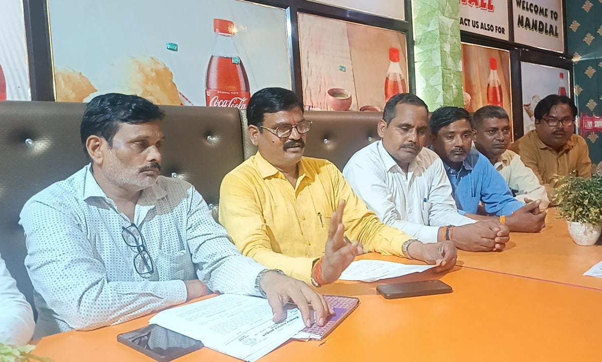 रायबरेली-व्यापारी समस्याओं के त्वरित संज्ञान हेतु संगठन को दिया गया विस्तार - धर्मेंद्र मौर्य 