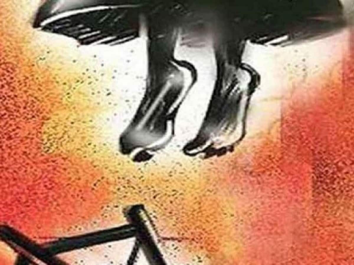 रायबरेली-शोहदे से परेशान युवती ने की आत्महत्या