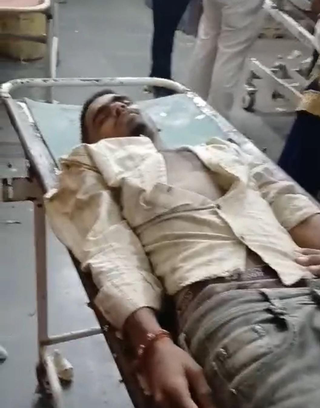 रायबरेली-कोचिंग से वापस घर जा रहे छात्र को पीटकर अचेत अवस्था में फेंका, सीएचसी में भर्ती 