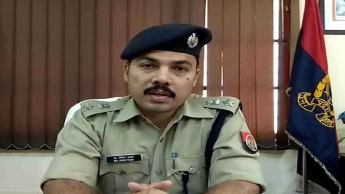 आईजी की फटकार के बाद एक्शन में आए IPS विपिन ताडा, 45 पुलिसकर्मियों का तबादला; SP के पेशकार को किया सस्पेंड