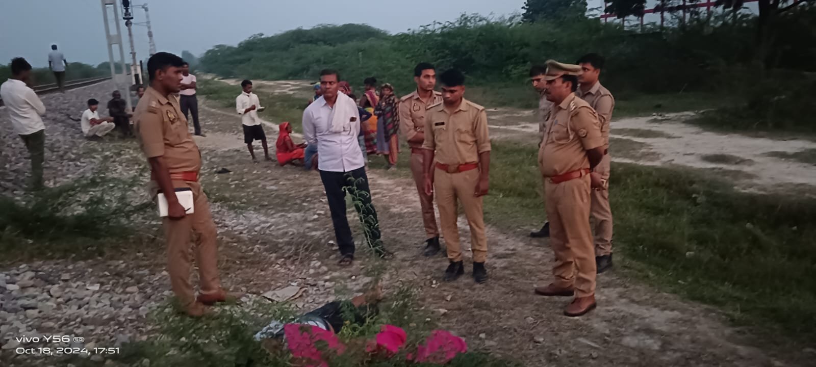 Raibareli-संदिग्ध परिस्थितियों में रेलवे ट्रैक के पास मिला युवक का शव