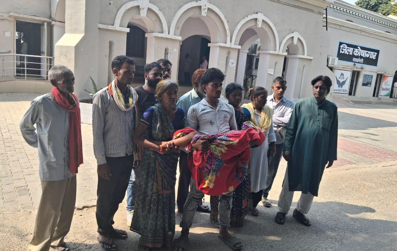 रायबरेली-जिला अस्पताल से एम्स तक भागदौड़ में मर गई मासूम बेटी 