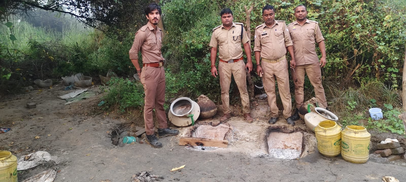 Raibareli-आबकारी विभाग ने दस पर सुसंगत धाराओं में की कार्यवाही