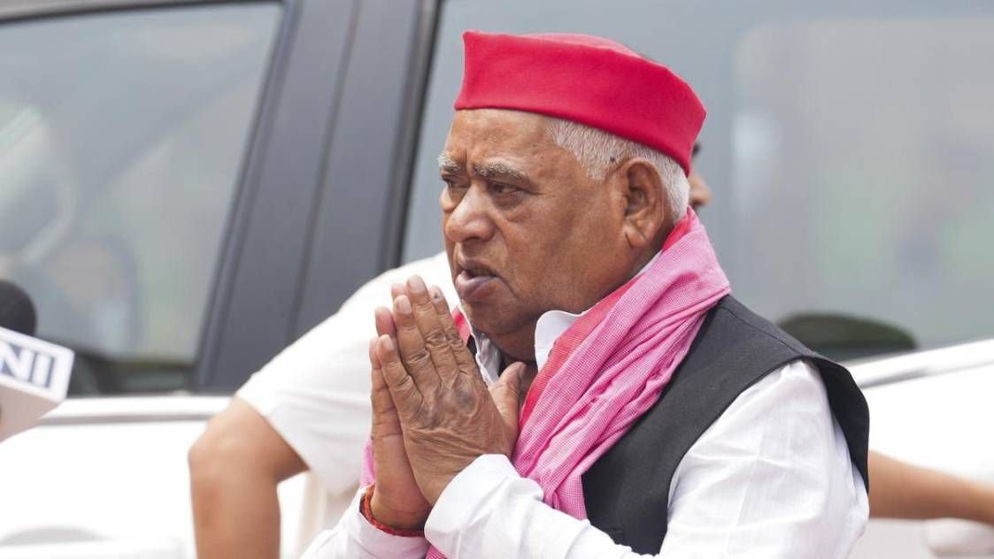 संत समाज के ताबड़तोड़ हमले के बाद आई अवधेश प्रसाद की सफाई- मैं आ रहा हूं लेकिन...