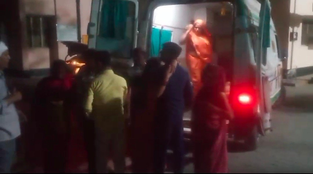 रायबरेली के खीरो CHC में पीड़िता ने नर्स पर लगाया गंभीर आरोप