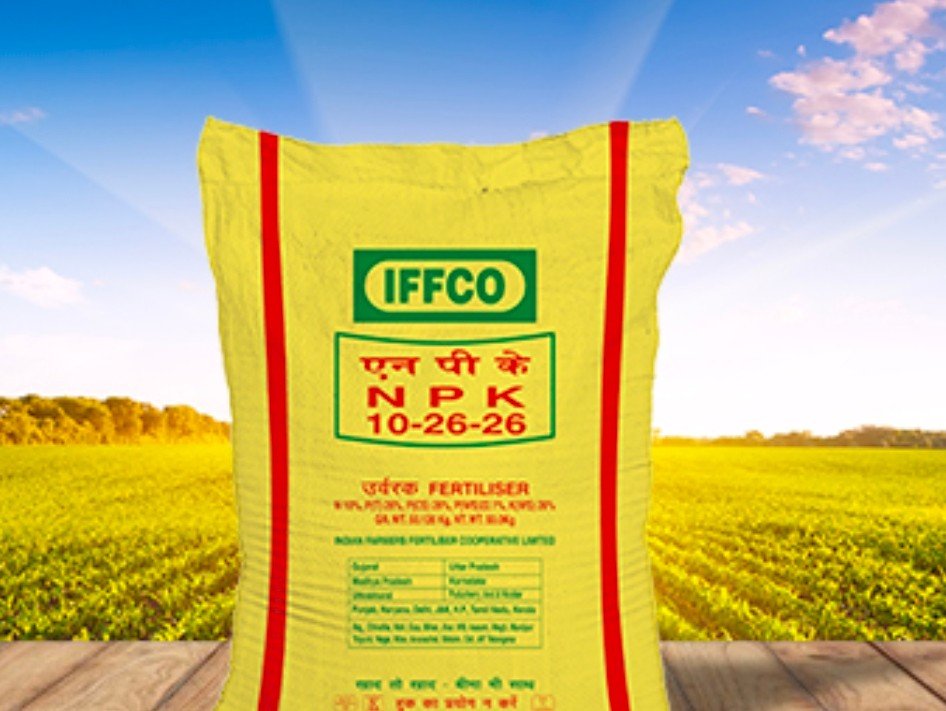 रायबरेली जनपद में वितरण हेतु गोदाम पर उपलब्ध है खाद- जिला कृषि अधिकारी