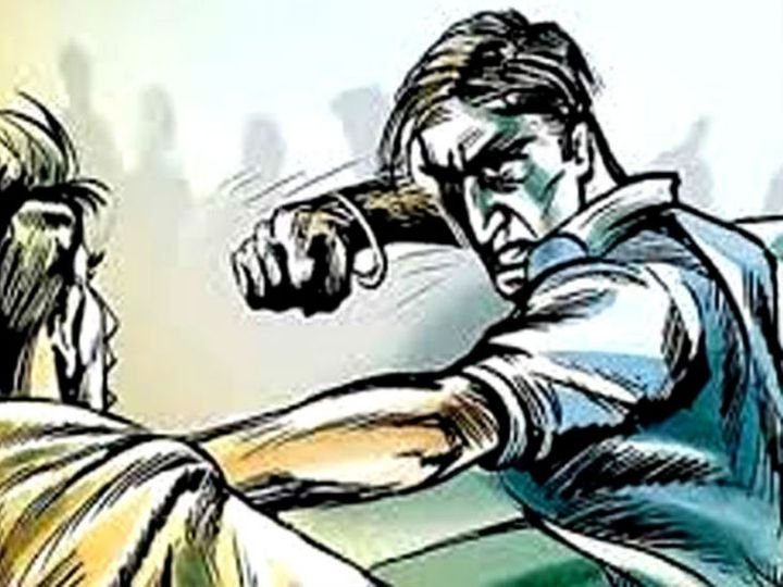 रायबरेली में दबंगों ने मदरसा प्रबंधक को बंधक बनाकर पीटा