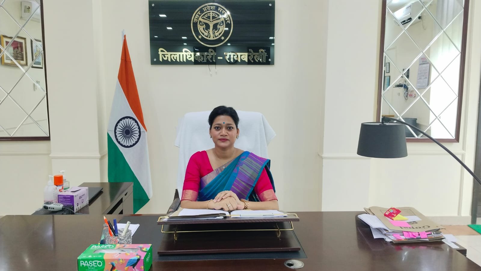 रायबरेली में खराब IGRS रैंकिंग को लेकर DM हर्षिता माथुर का पारा गरम,रोका वेतन