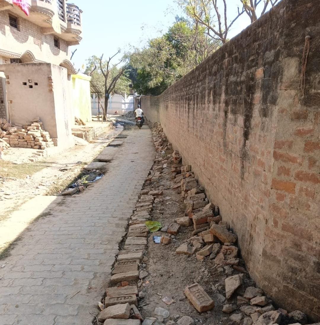 रायबरेली-अनेक गांवों में दम तोड़ती नजर आ रही जल जीवन मिशन योजना।       