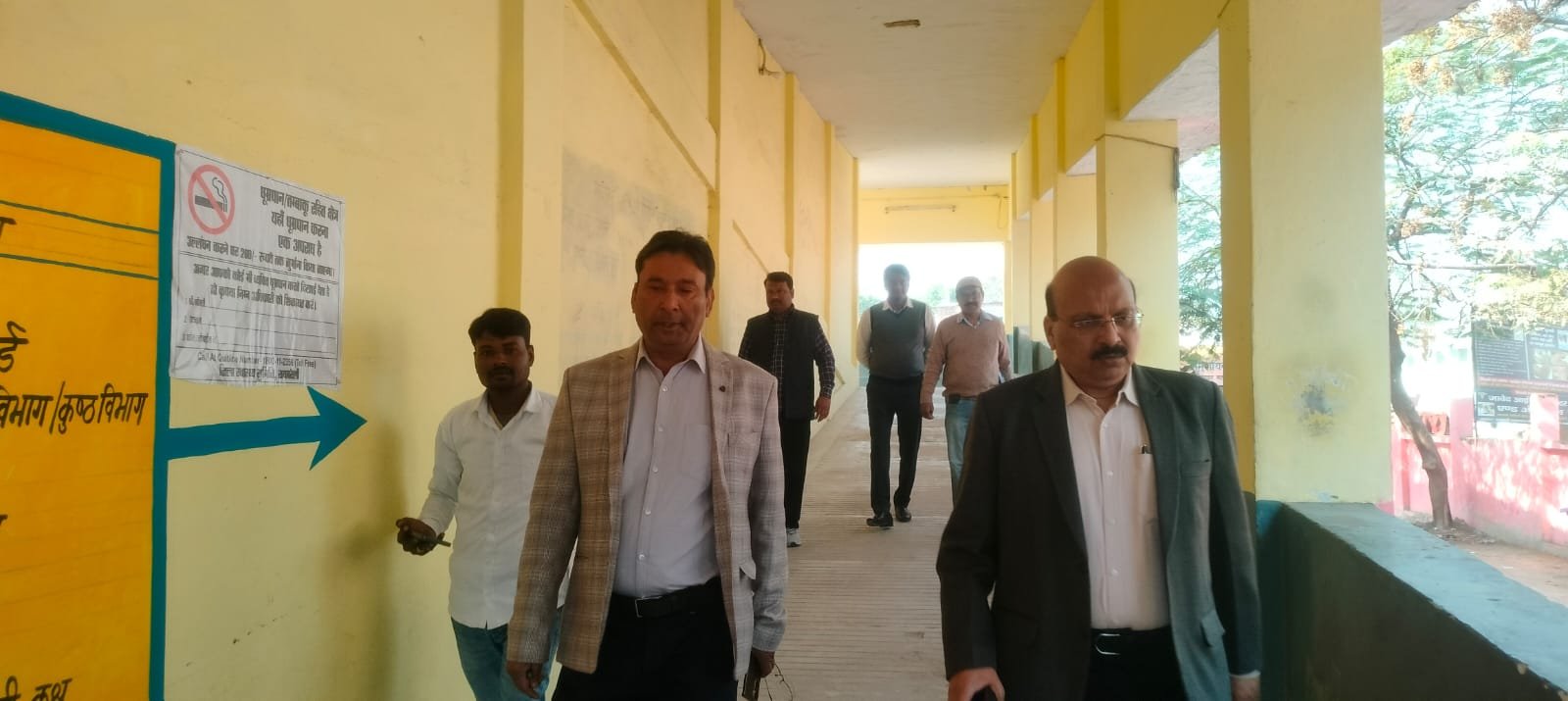 रायबरेली बसीएमओ ने किया सीएचसी का औचक निरीक्षण साफ सफाई के दिए निर्देश।     