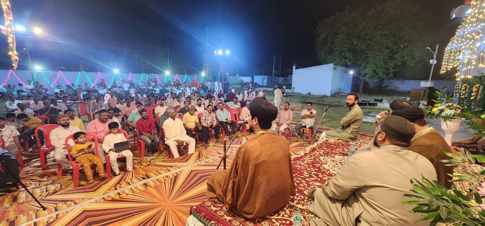 रायबरेली-हिन्दुस्तानी फौज की कामयाबी की दुआ के लिए उठे सैंकड़ों हाथ,,,, 