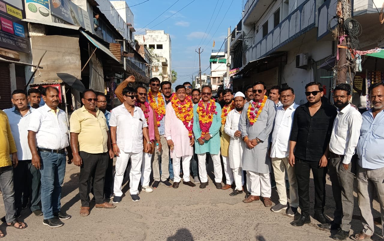 रायबरेली-नवनियुक्त जिला अध्यक्ष का व्यापारियों ने किया जोरदार स्वागत