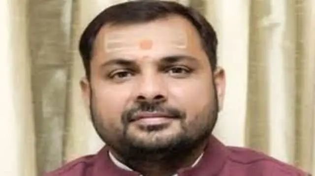 BJP MLA पर 120 करोड़ के निर्माणकार्यों में धांधली का आरोप, जिला पंचायत अध्यक्ष ने दी तहरीर