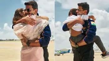 अपनों से मिलना अंतरिक्ष की उड़ान जितना ही अद्भुत', पत्नी-बेटे से मिलते ही शुभांशु शुक्ला के छलके आंसू