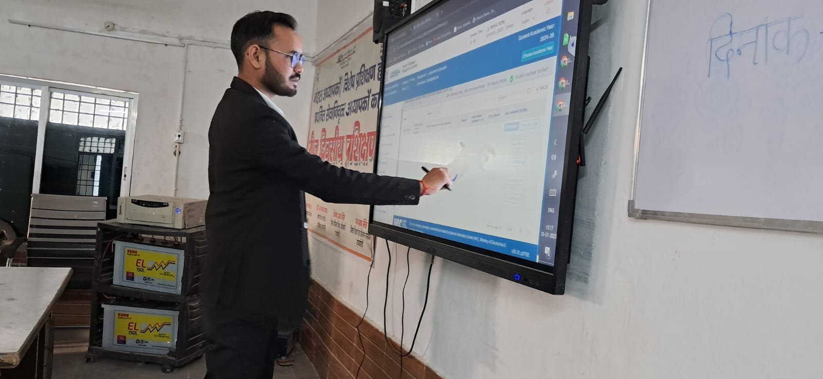 देश को आगे बढ़ाने में शिक्षकों का बड़ा योगदान: युद्धवीर