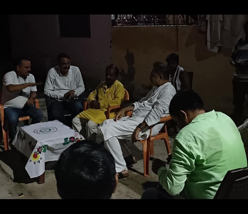 रायबरेली-पूर्व चेयरमैन की पत्नी के निधन पर पूर्व विधायक ने दी सांत्वना