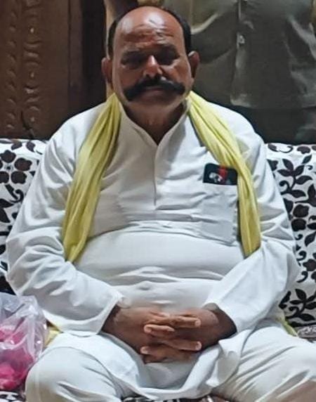 रायबरेली -कार में सवार व्यक्ति की मौके पर हुई दर्दनाक मौत