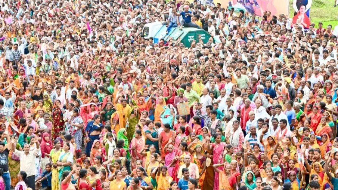 फोरलेन सड़क पर 5 KM तक तिल रखने की नहीं थी जगह, PM मोदी की रैली में टूट गया भीड़ का रिकॉर्ड