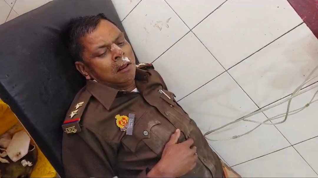 रायबरेली में एसपी ऑफिस में दरोगा बेहोश होकर गिरा