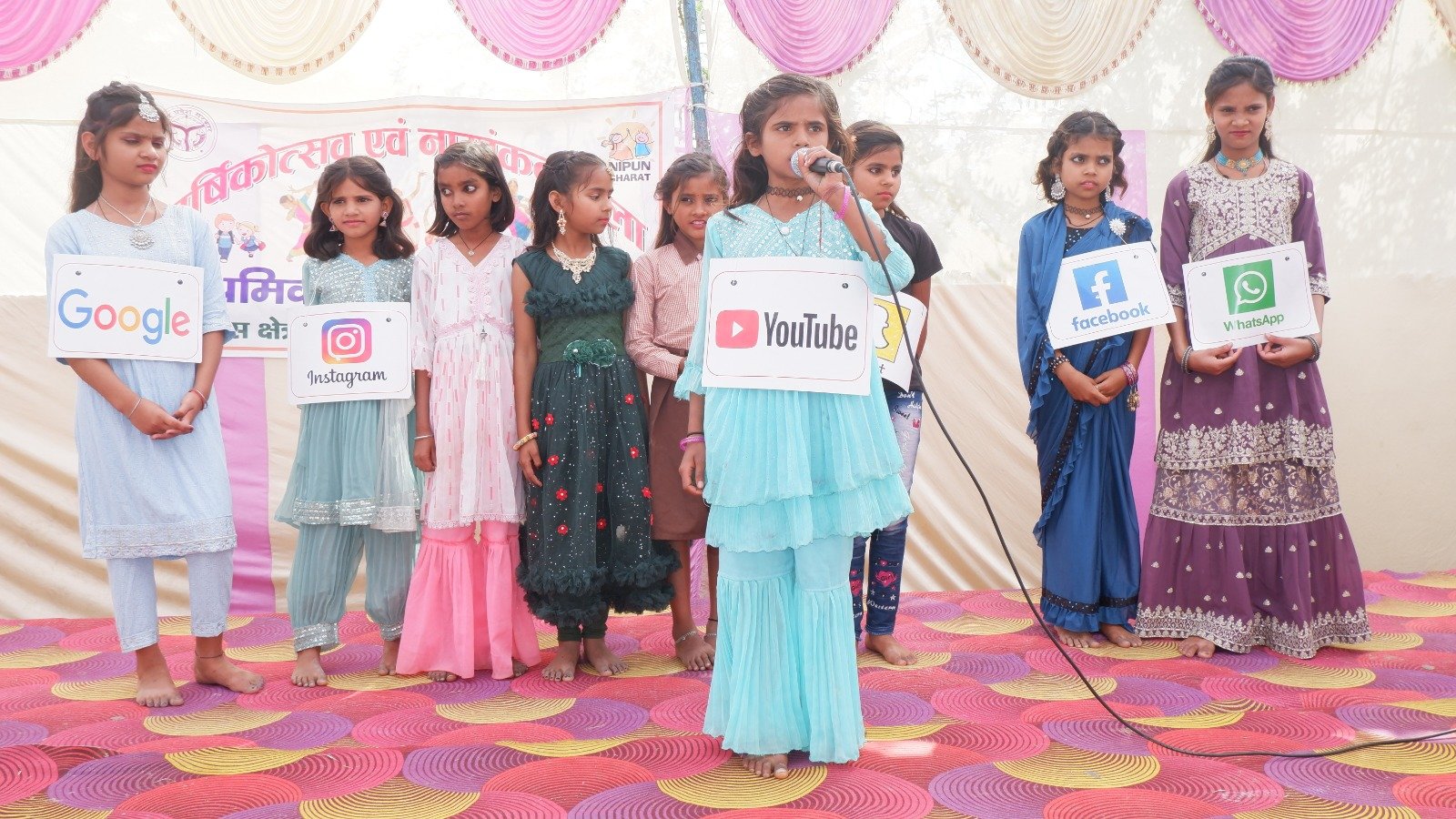 रायबरेली-परिषदीय विद्यालयों का बदल रहा माहौल, अभिभावक भेजें बच्चे: बीडीओ