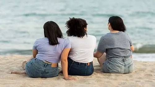 दिल्ली में बड़े सेक्स रैकेट का खुलासा, 22 लड़कियां व सात दलाल लगे हाथ; ऐसे होता था सौदा