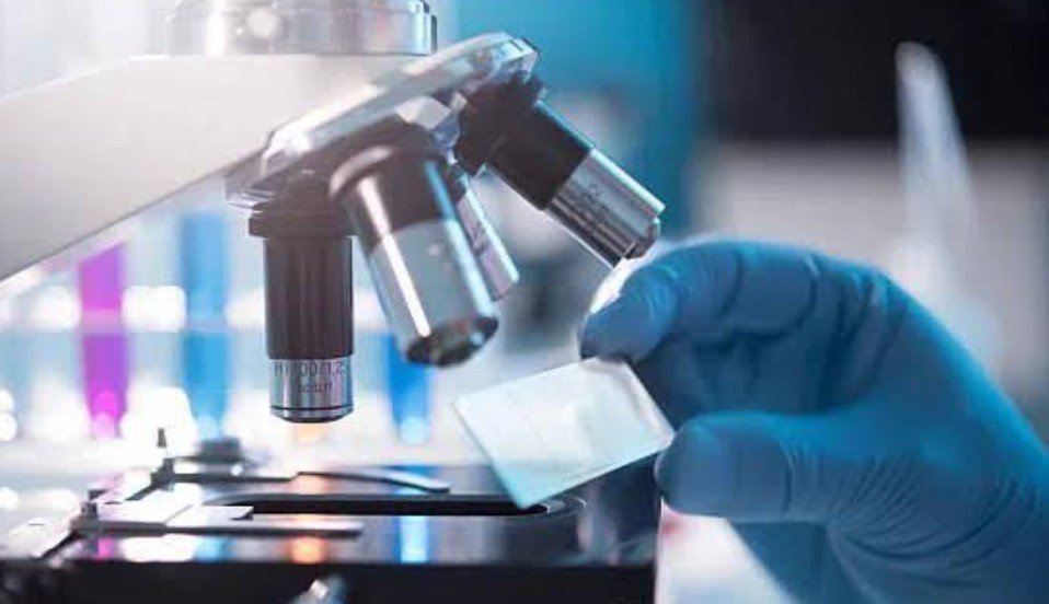 आखिर क्या वजह है जो पैथालॉजी सेंटरों पर कार्रवाई से पीछे हट रहे है अधिकारी