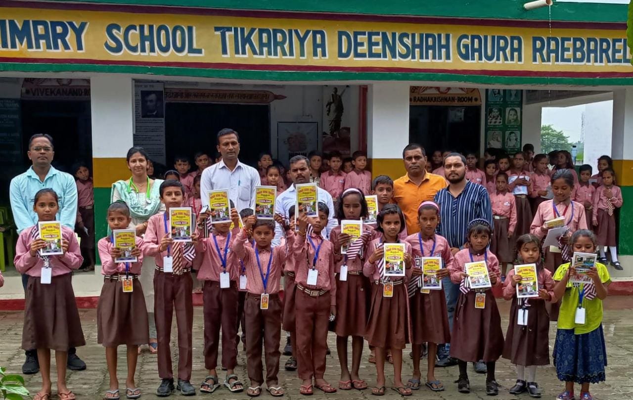 बच्चों का किया गया स्वास्थ्य परीक्षण