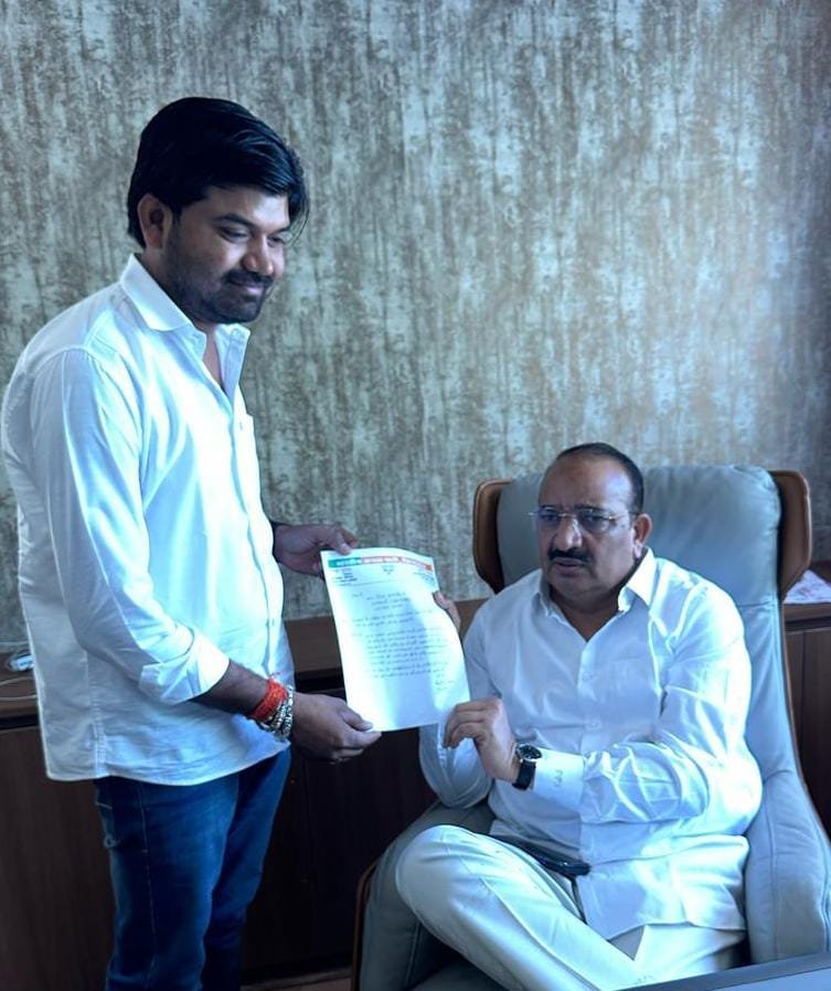 रायबरेली-केंद्रीय सड़क मंत्री तक पहुंचा ऊंचाहार नगर के ओवर ब्रिज सर्विस रोड का मामला