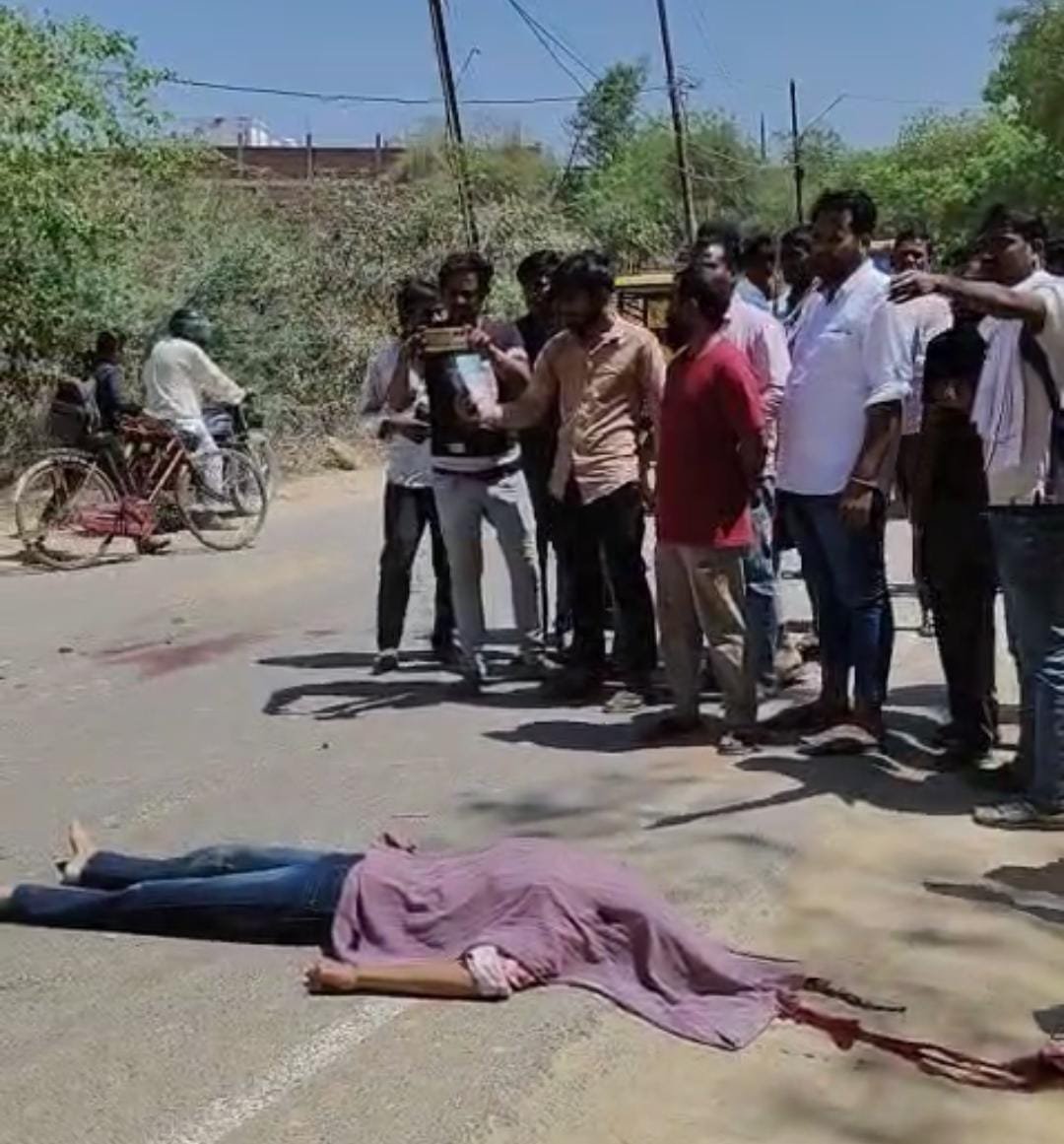 रायबरेली-ऊंचाहार में डंफर बने काल एक किशोर की ले ली जान,,,,, 