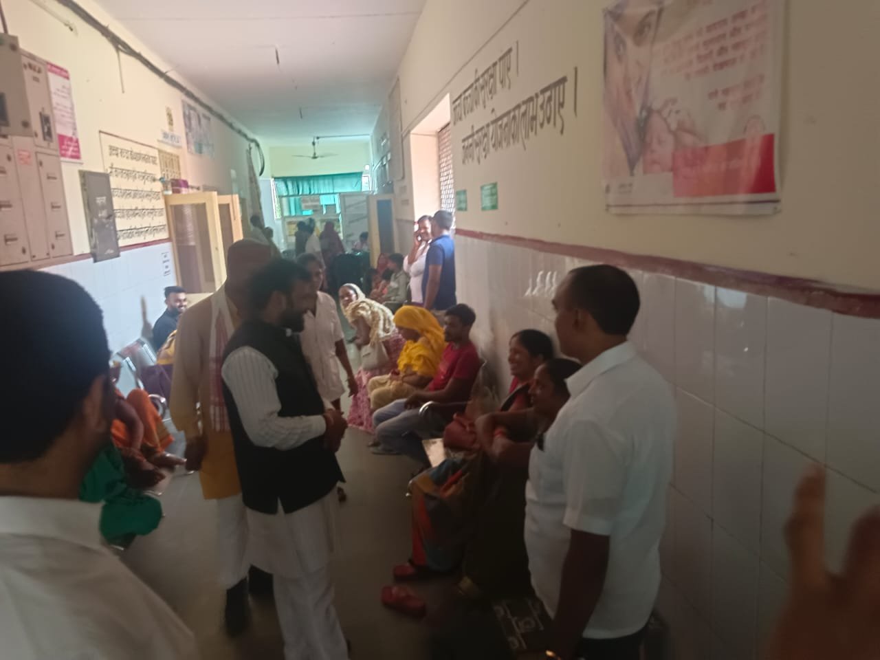 रायबरेली-सामुदायिक स्वास्थ्य केन्द्र में आयुष्मान भव: स्वास्थ्य मेला के किया उदघाटन,,,,