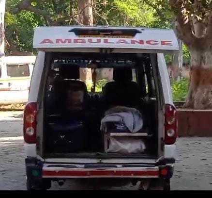 रायबरेली-अज्ञात वाहन की टक्कर से सड़क पार कर रहा बुजुर्ग की मौत,,,